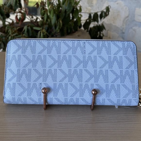 Michael Kors Ciara MD Messenger/ Large Wallet MK Signature Soft Sky 3 Piece Set - Picture 12 of 16